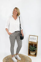 Charger l'image dans la galerie, Pantalon à motifs et sa ceinture