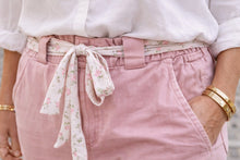 Charger l'image dans la galerie, PANTALON CEINTURE FLEURIT
